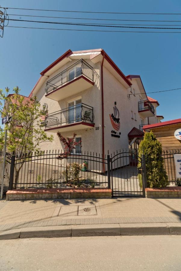 Pokoje Goscinne Matiz Karwia Exterior foto
